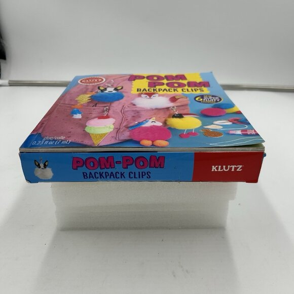KLUTZ New Pom Pom Backpack Clips Craft Kit & Book Makes 6 Charms Ages 10+ - Picture 4 of 8
